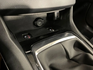 Peugeot 308 - imagine 18