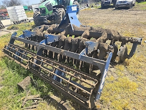 vânzare remorca transport personal si terra cu 28 de discurii  - imagine 2