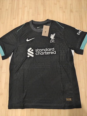 Nike Liverpool FC Jersey L