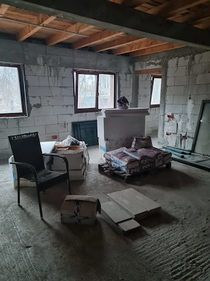 teren 1500m2 cu doua case una noua si una batraneasca in Com Lumina 200m2 pe strada morii la 300 m d - imagine 3