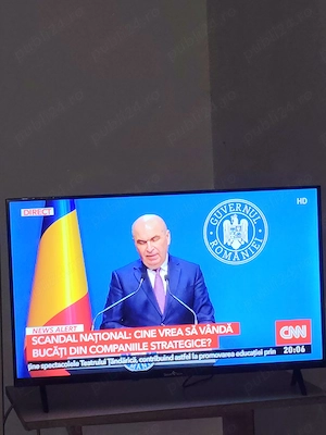 Vând tv smartech 81 cm nou  - imagine 2