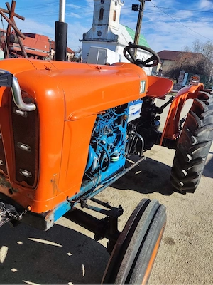 vand tractor fiat 411 de 48 de cai  - imagine 2