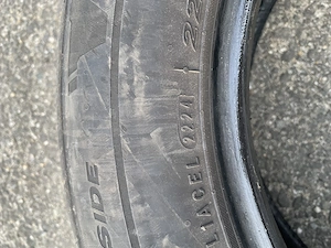 Vând 2 cauciucuri 225/60/17 - imagine 4