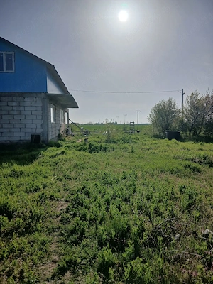 Vind casa in glina strada ilfov 