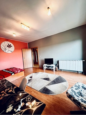 Proprietar inchiriez apart. tip STUDIO, bloc NOU, Complex Studentesc. - imagine 1