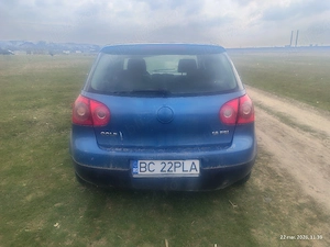 Vând Golf 5 motor de 1.6 benzina an 2005 