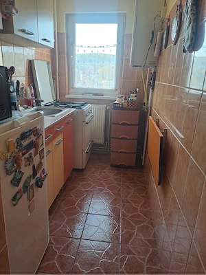 Vand apartament 2 camere Tudor+ garaj - imagine 8