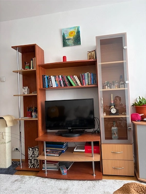 Donez acest mobilier