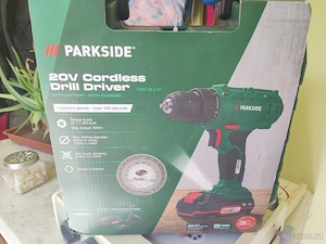 Parkside 20V- Masina de insurubat si gaurit cu incarcator si acumulator
