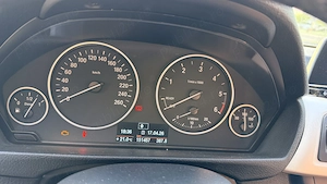 Mă vinde - BMW 318d - imagine 9