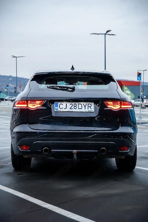 Vând sau schimb Jaguar F Pace 2017 3.0D V6 300cp - imagine 2