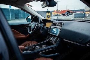 Vând sau schimb Jaguar F Pace 2017 3.0D V6 300cp - imagine 7