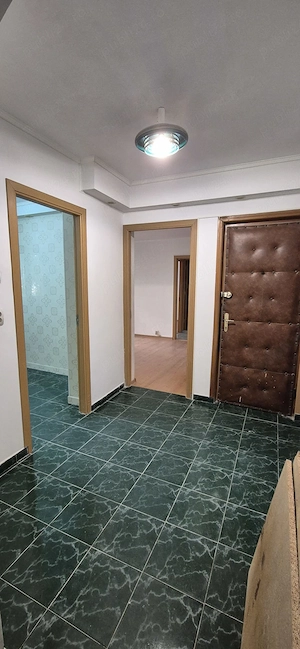 Vanzare apartament 4 camere
