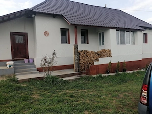 OCAZIE-Casa renovata,92mp utili,teren 900mp situata pe E81,la 30km de Zalau si 50km de Cluj