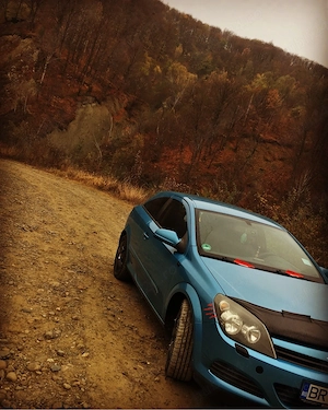 Opel Astra H GTC  - imagine 4