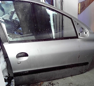 Usa portiera de Peugeot 206 din 1998-21012