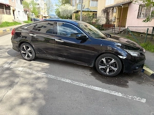 Honda 10 2019 Executive Full Options - imagine 5