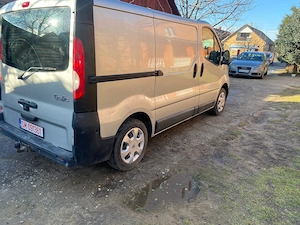 Renault Trafic autoutilitara  - imagine 4