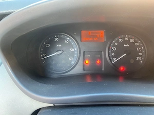 Renault Trafic autoutilitara  - imagine 8