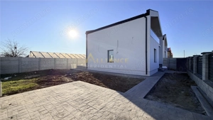 Casa viitorului  || Pompa de caldura || Panouri foto 11,7 kw - imagine 3