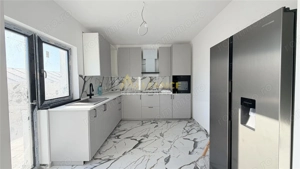 Casa viitorului  || Pompa de caldura || Panouri foto 11,7 kw - imagine 6