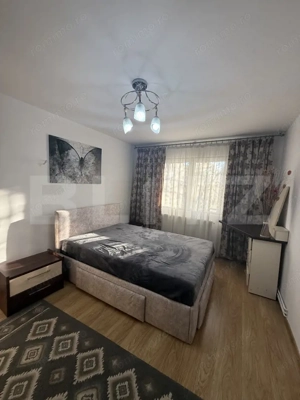 Închiriez apartament 3 camere – 66 mp, parcare