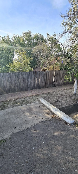 Vând casă (plaț) 1078 m2 - imagine 2