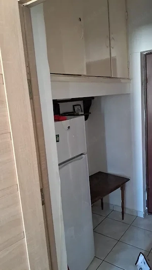 garsoniera dristor-metrou la scara blocului - imagine 5