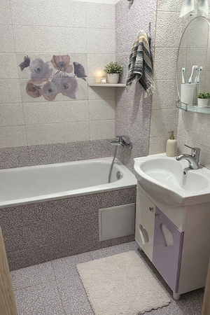 Vând apartament 3 camere