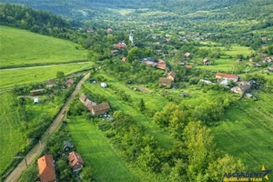 Teren 1.120 mp,Dobolii de Sus:liniste,aer curat si multiple posibilitati de utilizare - imagine 3