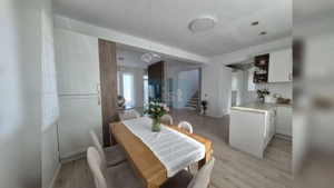 Casa superba la cheie, panouri fotovoltaice, central Dezmir - imagine 2