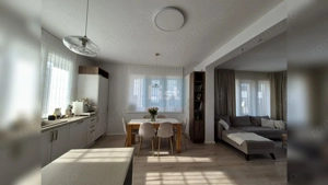 Casa superba la cheie, panouri fotovoltaice, central Dezmir - imagine 3