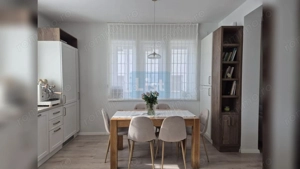 Casa superba la cheie, panouri fotovoltaice, central Dezmir - imagine 5