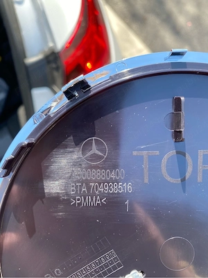 Grila Diamond Mercedes Cla Originala cod ( C118 ) plus emblema originala Mercedes - imagine 7