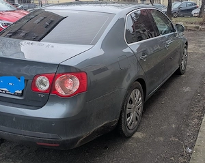 Vând Volswagen Jetta - imagine 4