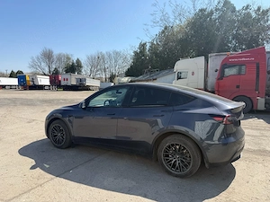 Tesla y Dual Motor Long Range  - imagine 3