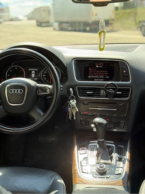 Audi Q5 quattro 2.0TDI 170CP - imagine 2