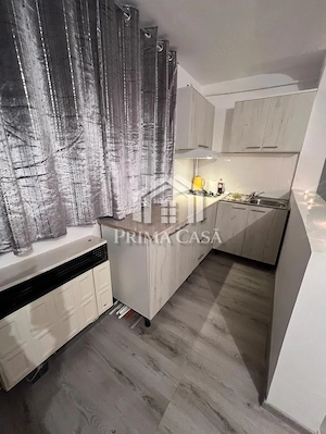 Camera de camin   zona Dragaica   D. Filipescu   etaj 3 din 4   renovata mobilata   Pret: 26.000   - imagine 2