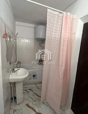 Camera de camin   zona Dragaica   D. Filipescu   etaj 3 din 4   renovata mobilata   Pret: 26.000   - imagine 4