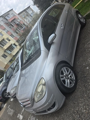 Vand Mercedes B180 - imagine 2