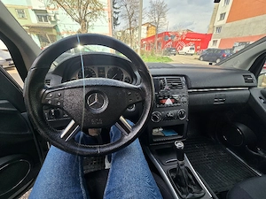 Vand Mercedes B180 - imagine 3