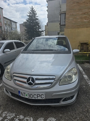 Vand Mercedes B180