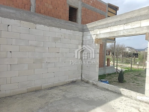 Casa in constructie si teren in Vernesti BZ   SC=150mp   teren=509mp   d=20m   Pret: 75.000  neg.  - imagine 7