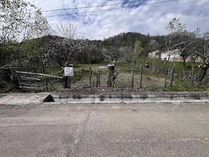 Teren intravilan Fieni