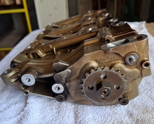 Vând pompă ulei bmw E90,91 - imagine 3