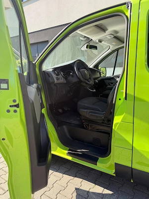 Renault Traffic 2016 7+1 locuri - imagine 6