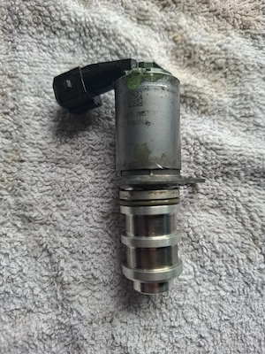 Vând supapa hidraulică bmw