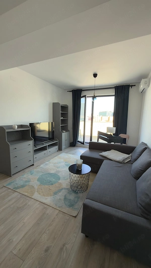 Apartament cu 3 camere si terasa de 35 mp, situat in bloc nou, oferit la inchiriat - imagine 2