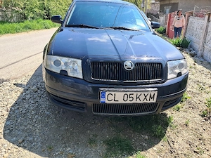 skoda superb 2.0 diesel  140 caivand  masina personala nu sunt revanzator - imagine 2