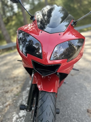 Triumph daytona 650R 2005  - imagine 3